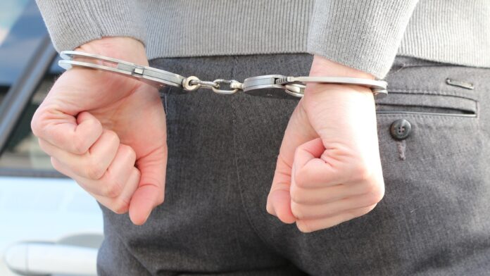 Zatrzymanie studenta KUL przez służby bezpieczeństwa – zdjęcie ilustracyjne